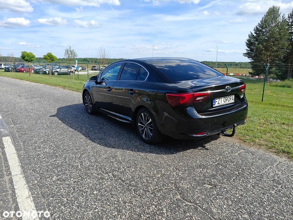 Toyota Avensis 1.8 Active - 4