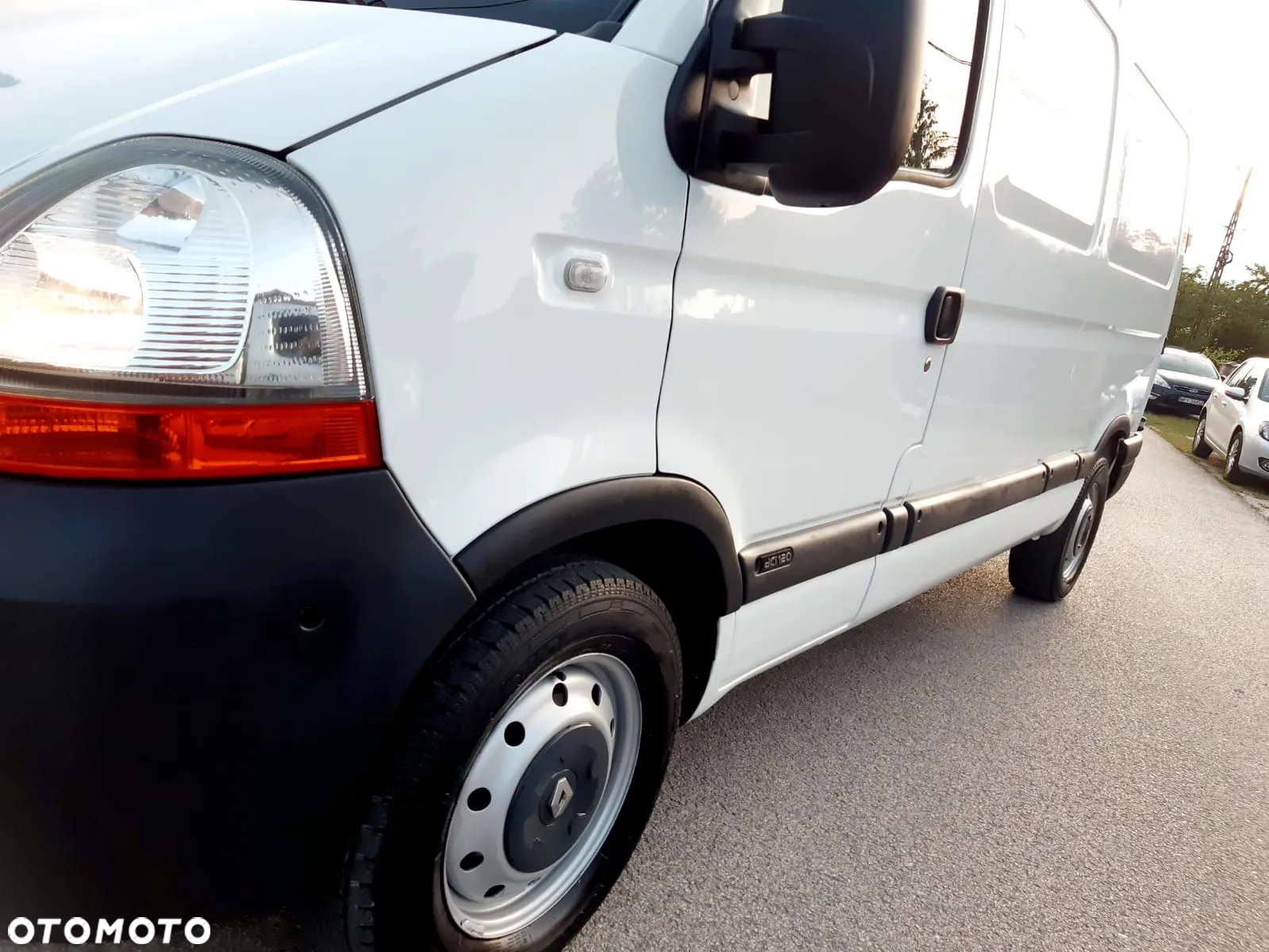 Renault Master . - 13