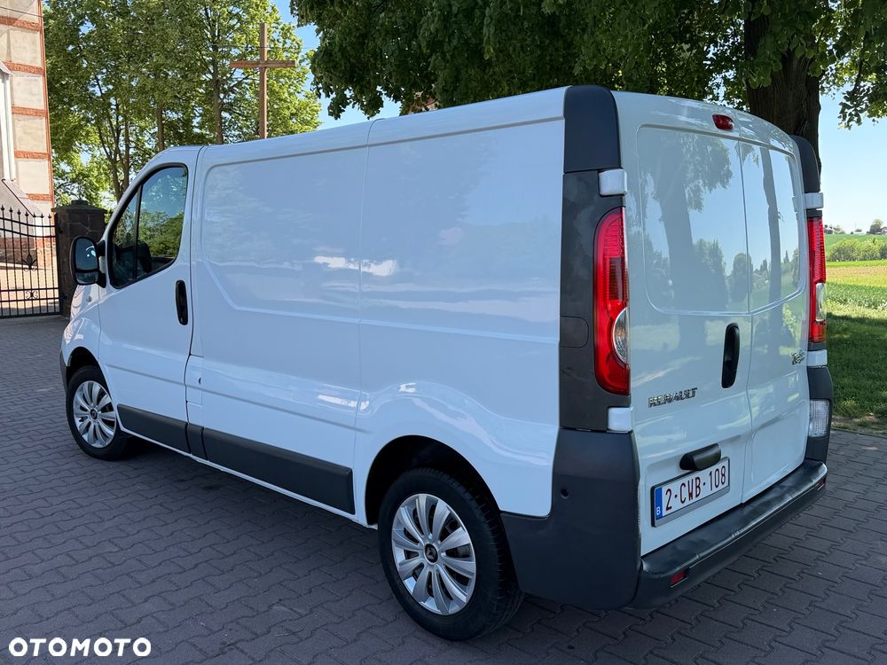 Renault Trafic - 8