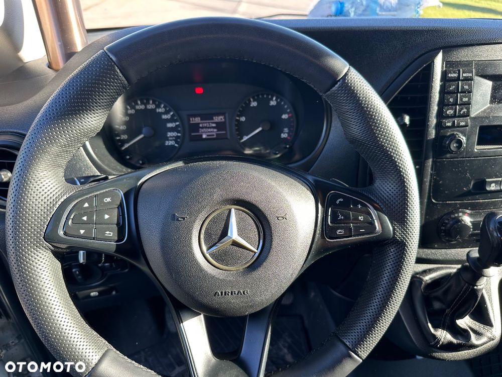Mercedes-Benz Vito - 9