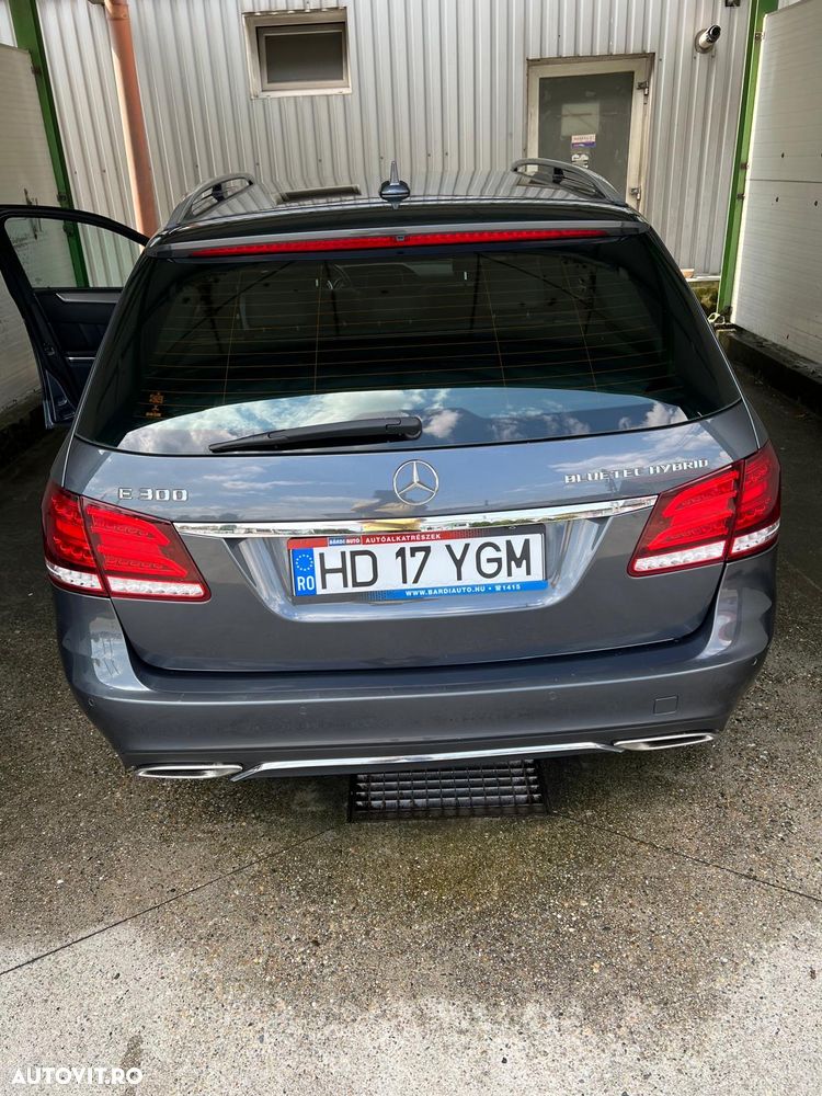 Mercedes-Benz E 300 BlueTEC Aut - 3
