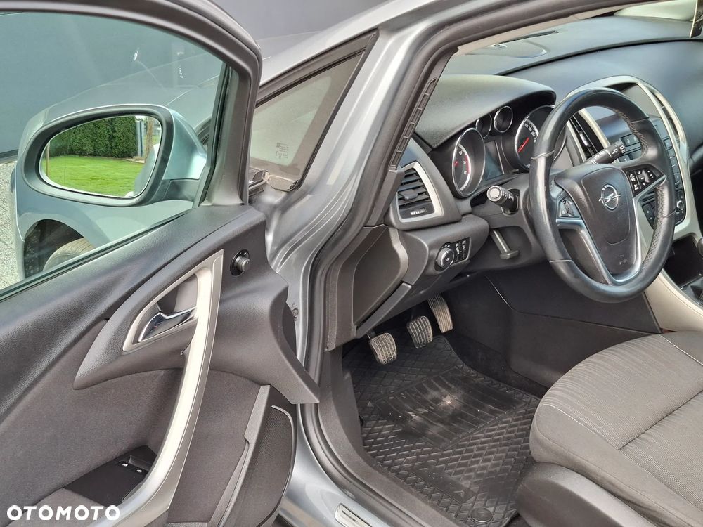 Opel Astra 1.4 T Cosmo - 18
