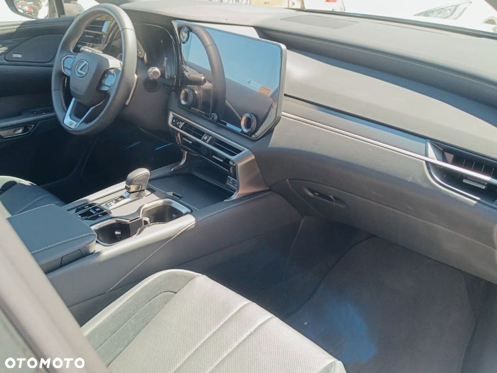 Lexus RX - 26