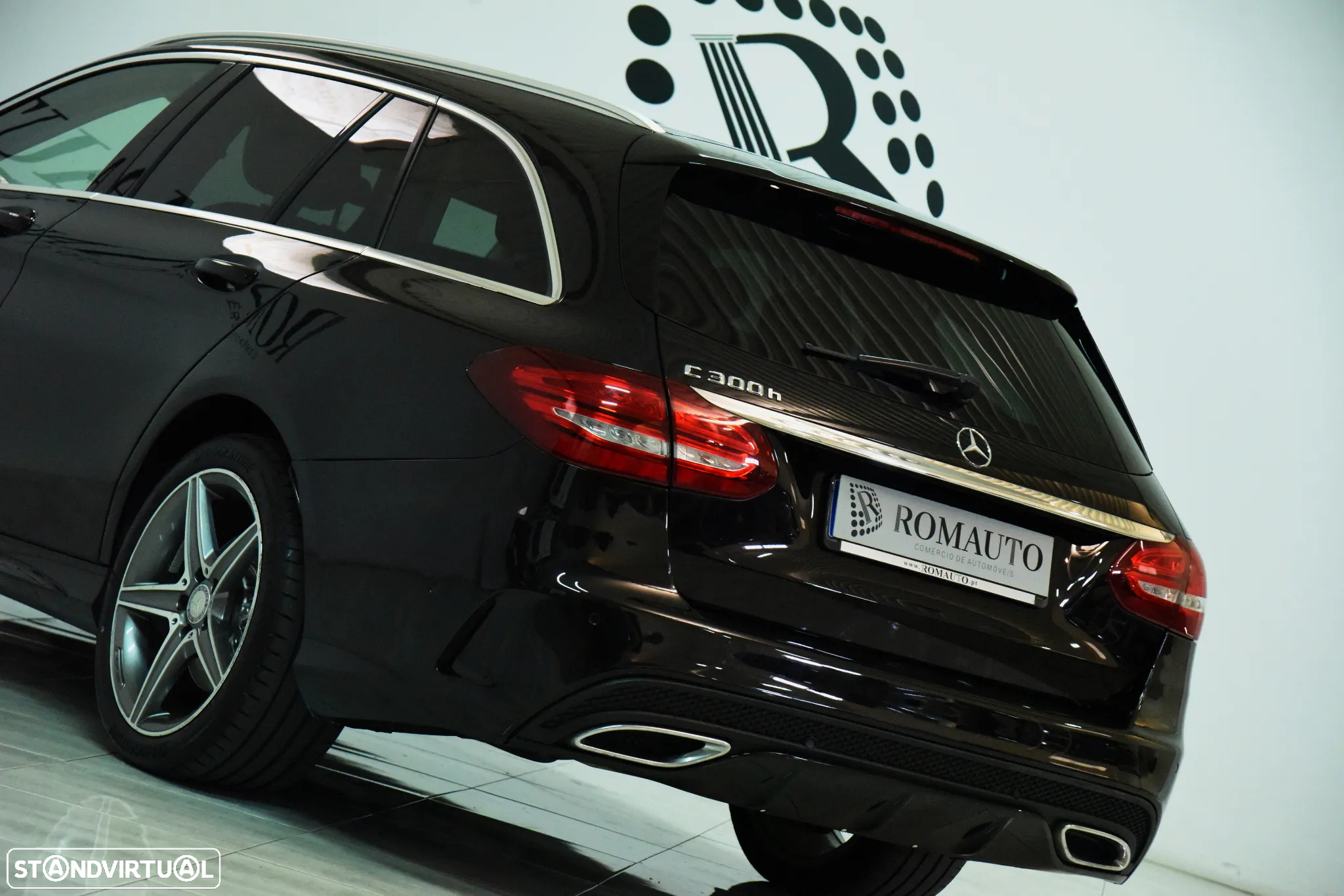 Mercedes-Benz C 300 BlueTEC Hybrid AMG Line - 9