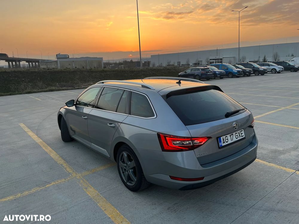 Skoda Superb 2.0 TDI DSG Style - 25
