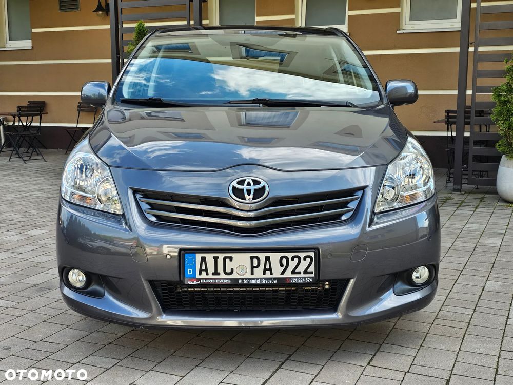 Toyota Verso 1.8 5-Sitzer Comfort - 3