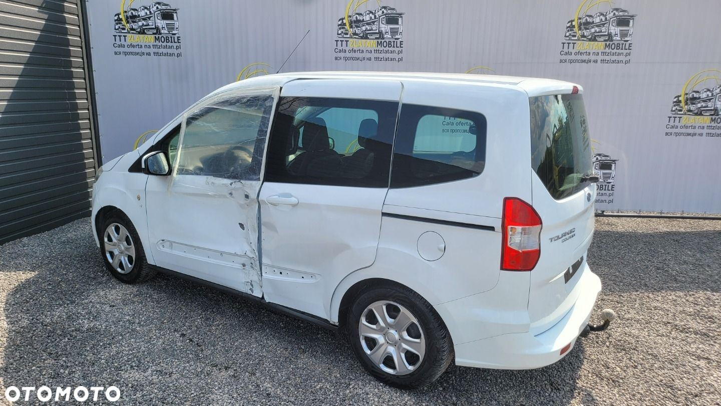 Ford Transit Courier - 9