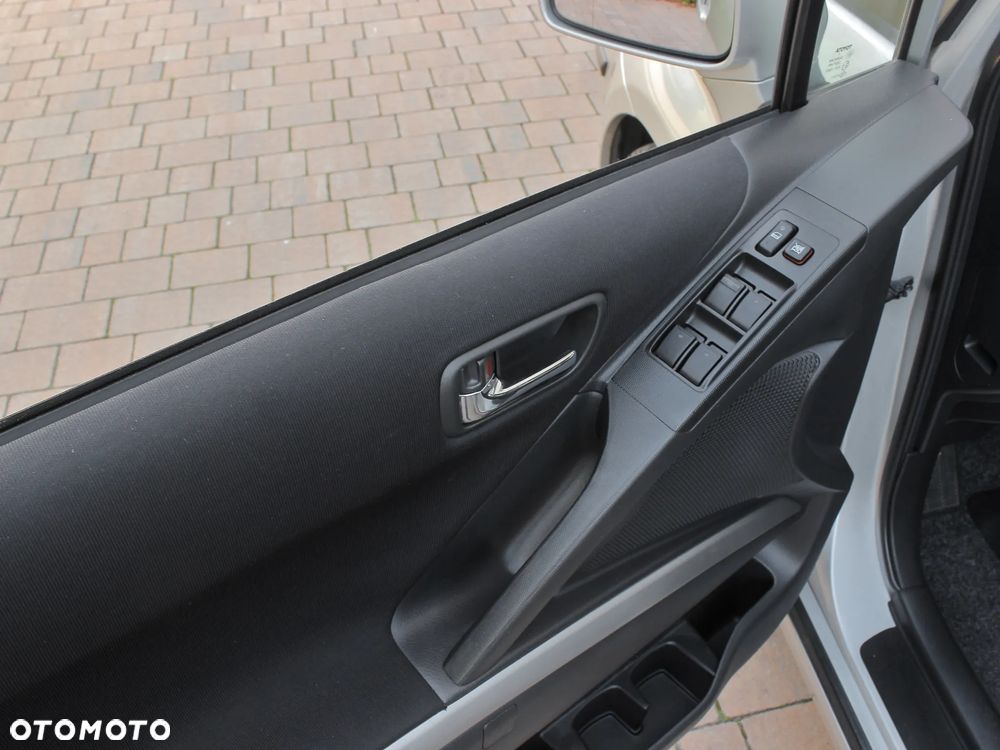 Toyota Corolla Verso 1.8 Sol 7os MM - 20
