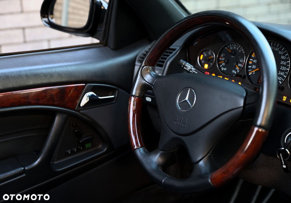 Mercedes-Benz SL - 14