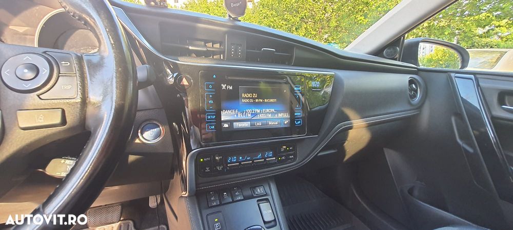 Toyota Auris - 6