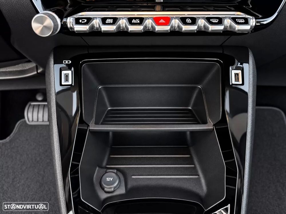 Peugeot e-208 50 kWh Active Pack — fotografia 45