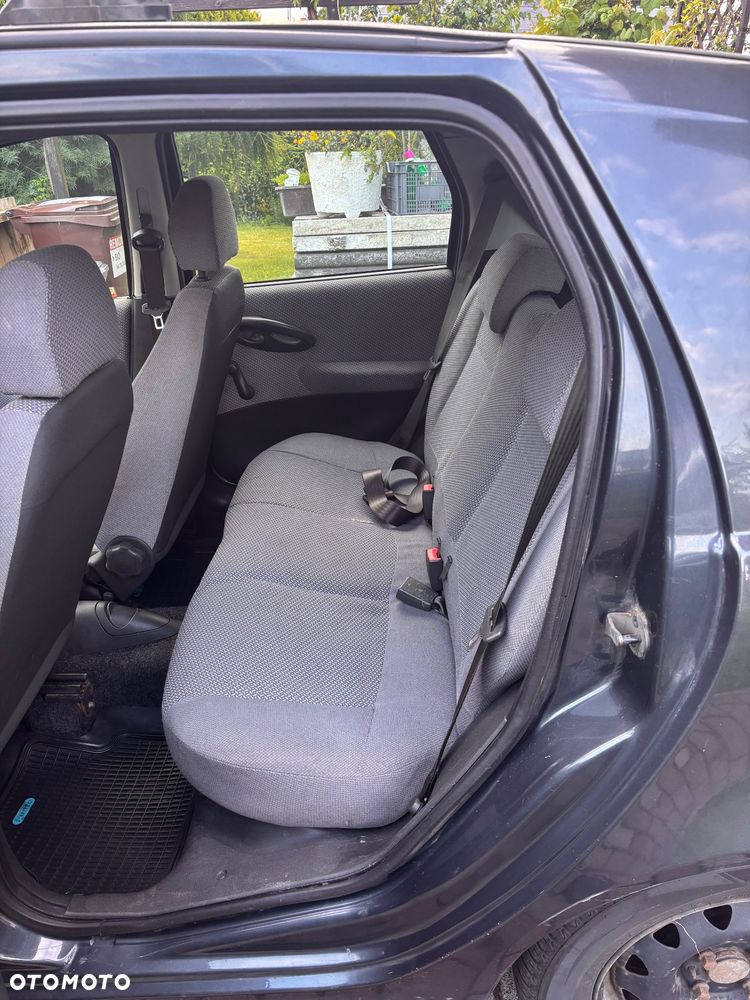 Fiat Punto 1.2 8V - 6