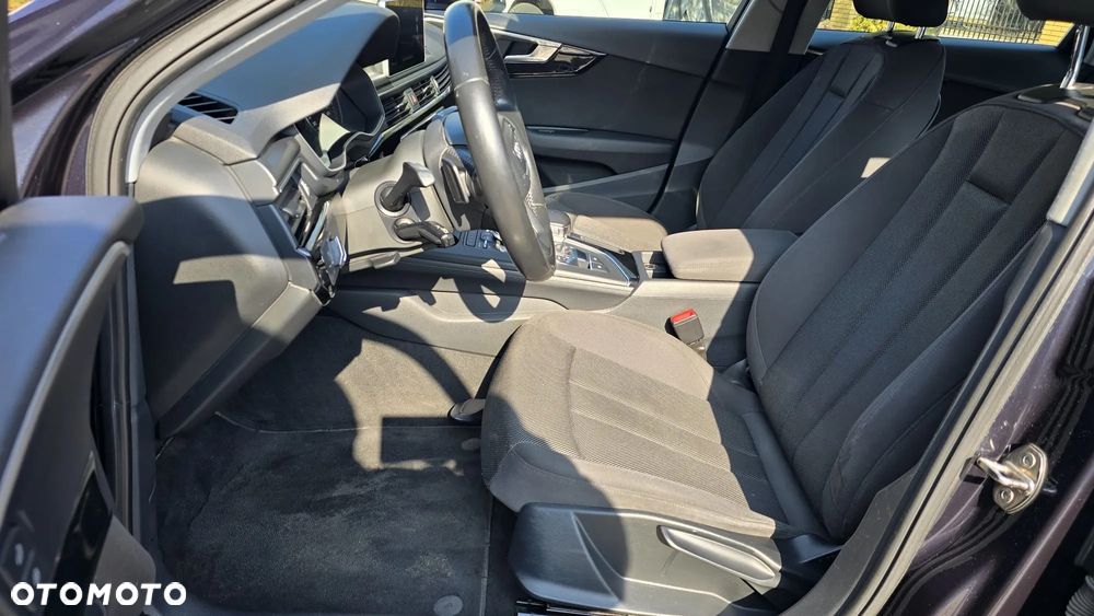 Audi A4 Limousine - 17