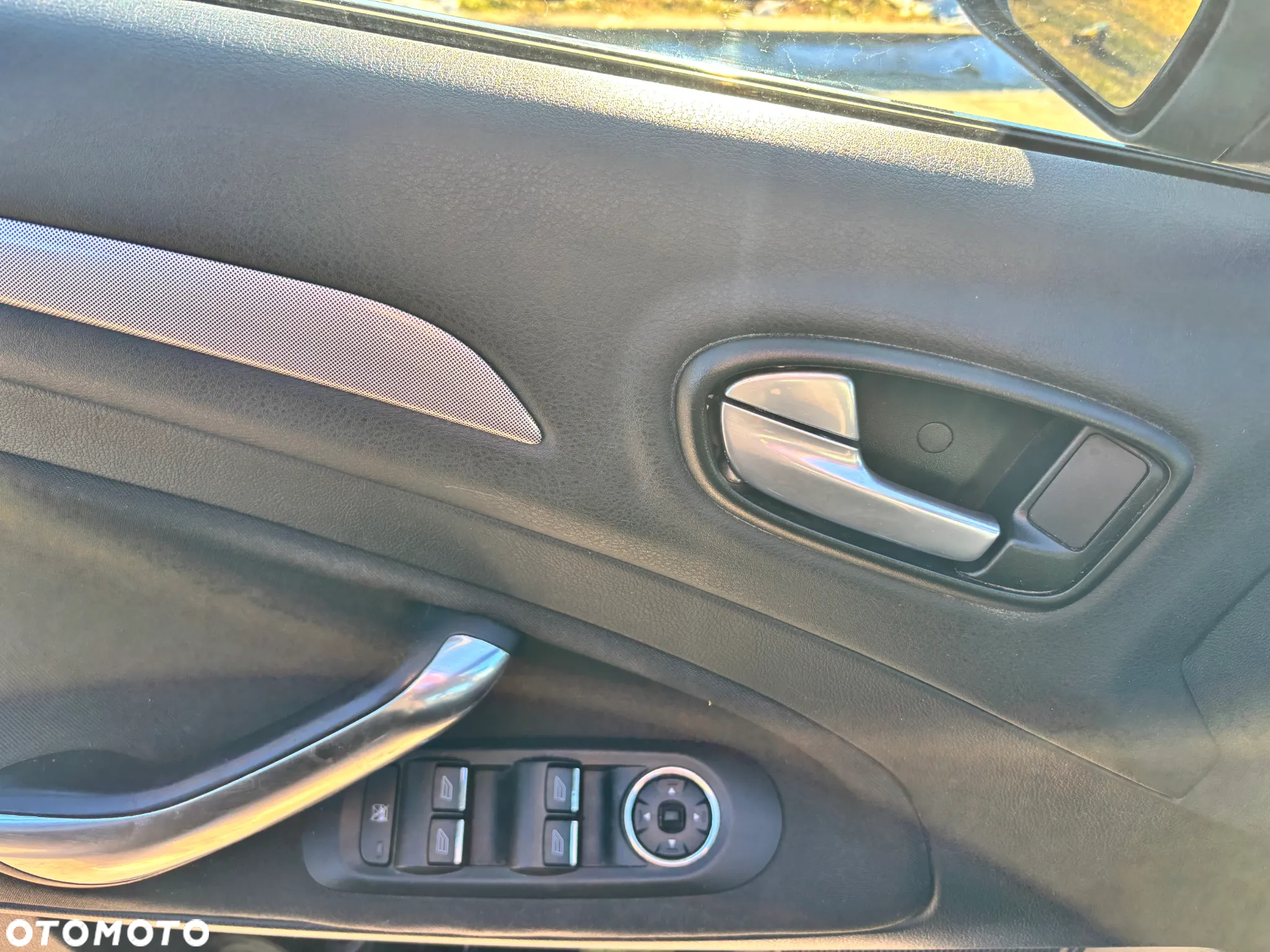 Ford Mondeo - 17