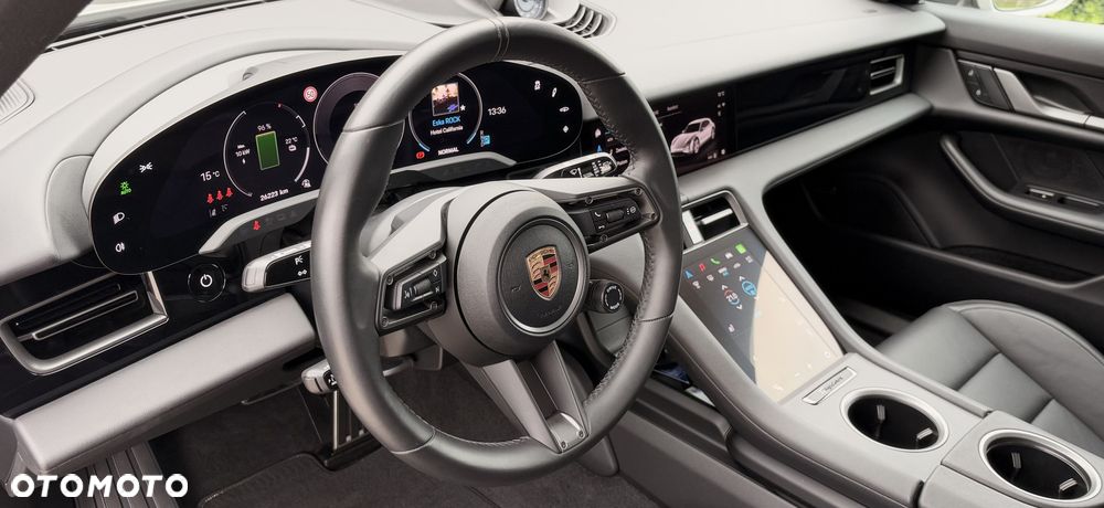 Porsche Taycan 105kWh 4 - 10