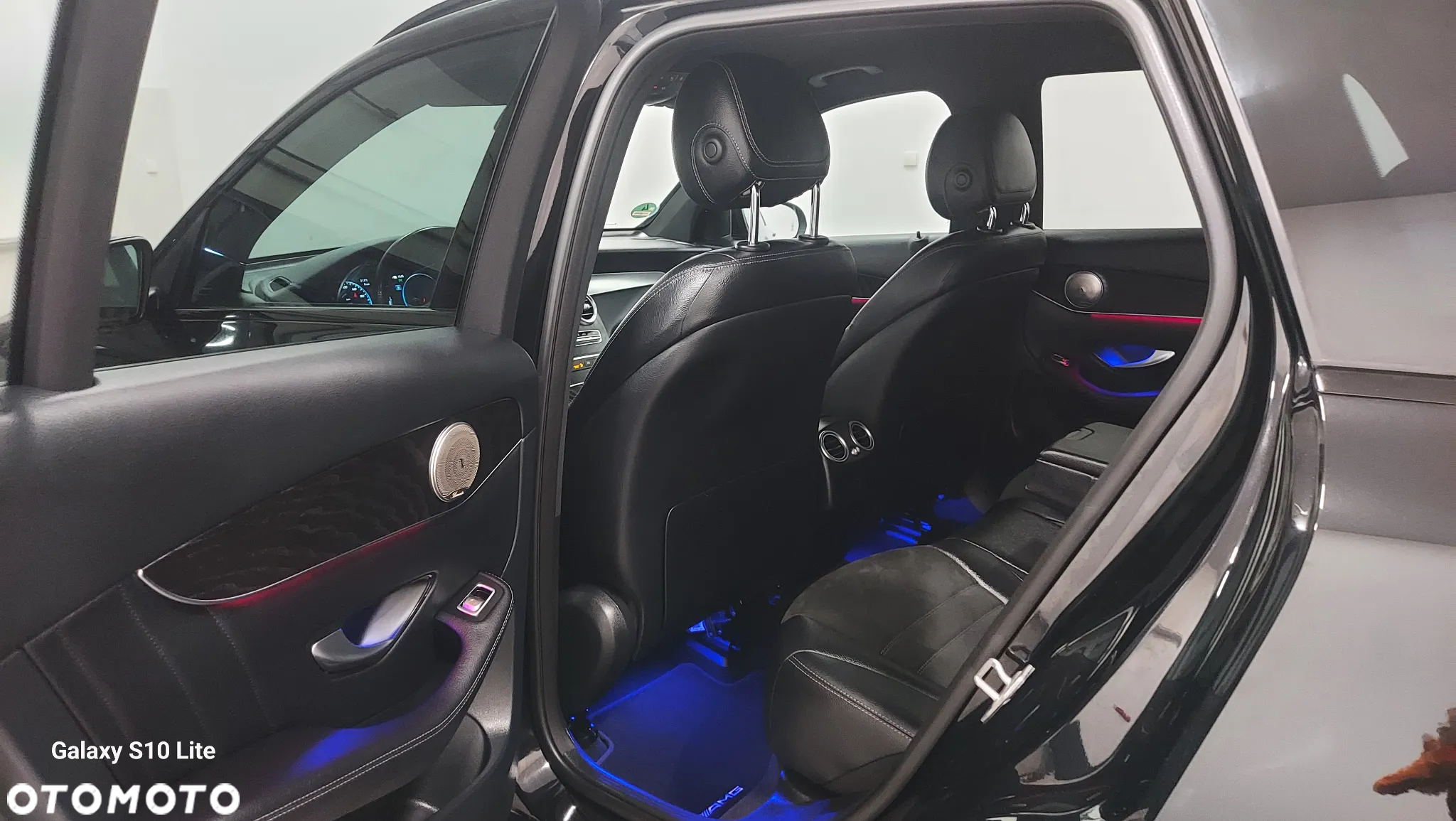 Mercedes-Benz GLC 220 d 4Matic 9G-TRONIC AMG Line Plus - 6