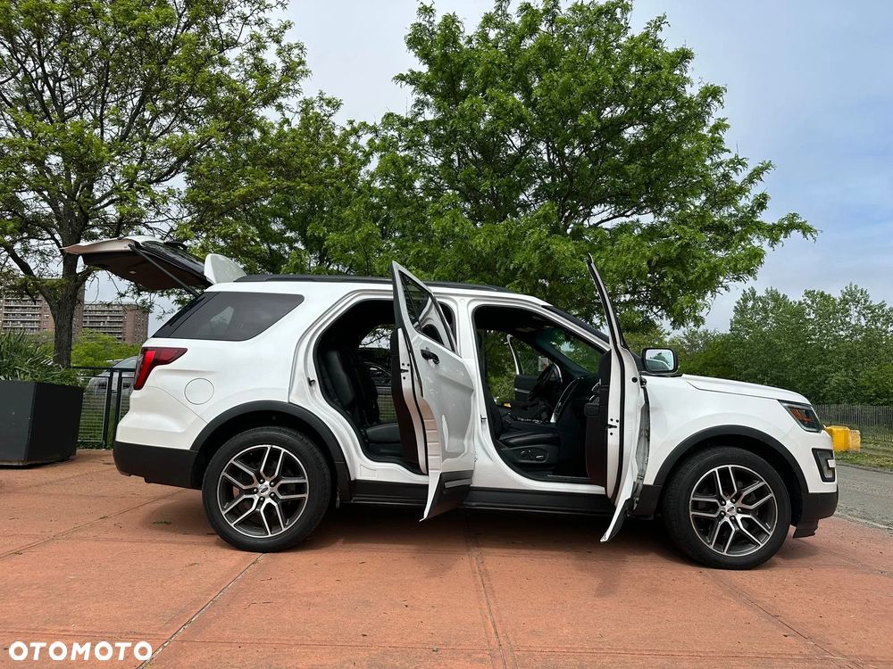Ford Explorer - 17