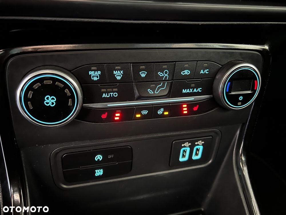 Ford EcoSport - 18