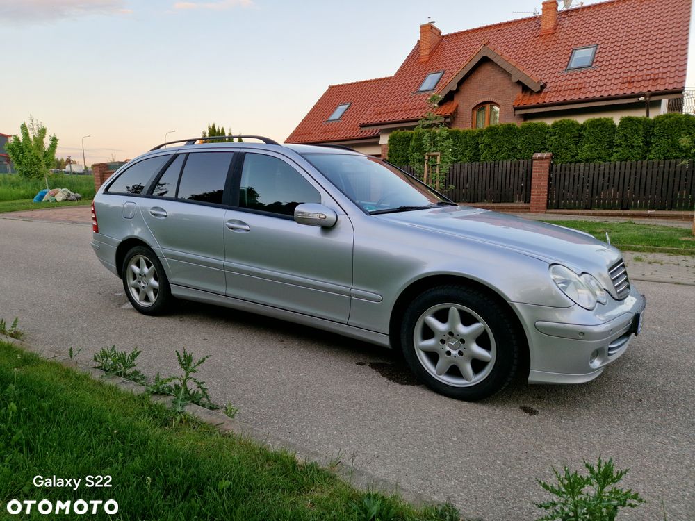 Mercedes-Benz Klasa C 200 CDI Automatik Avantgarde Sport Edition - 21