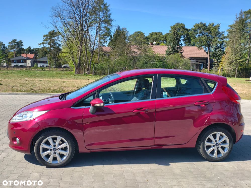 Ford Fiesta 1.4 Ghia - 9
