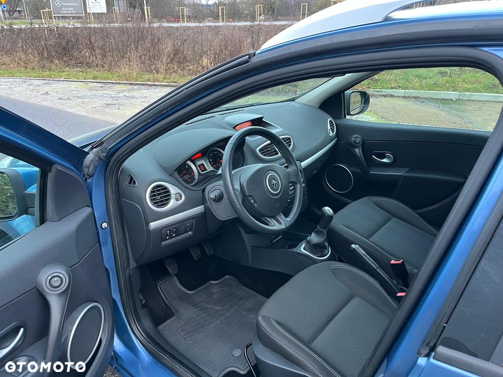Renault Clio - 13