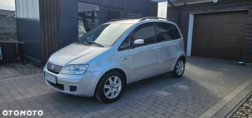 Fiat Idea 1.4 16V Emotion - 2