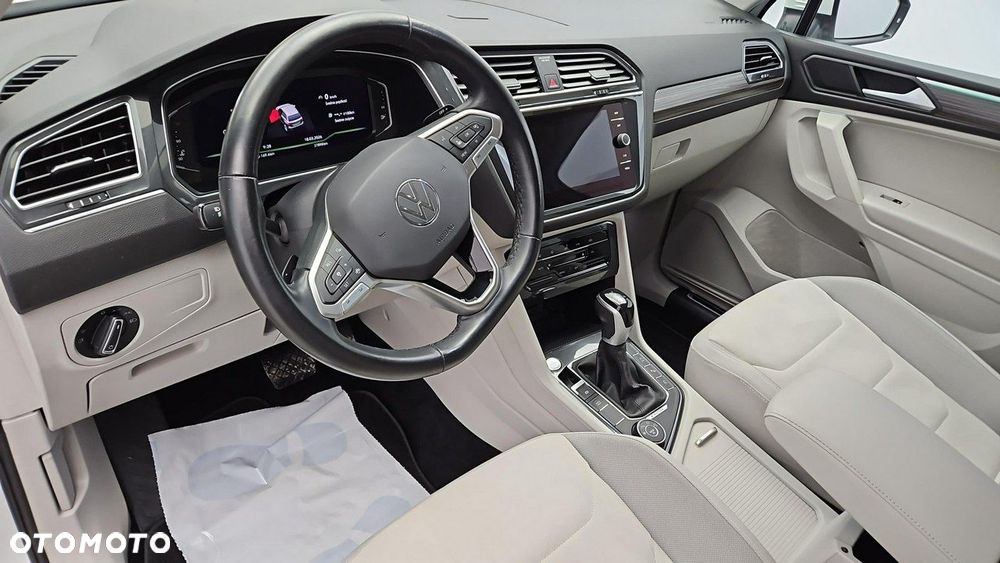 Volkswagen Tiguan Allspace - 9