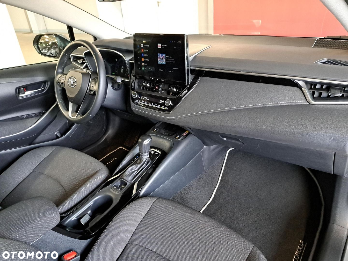 Toyota Corolla 1.8 Hybrid Comfort - 16