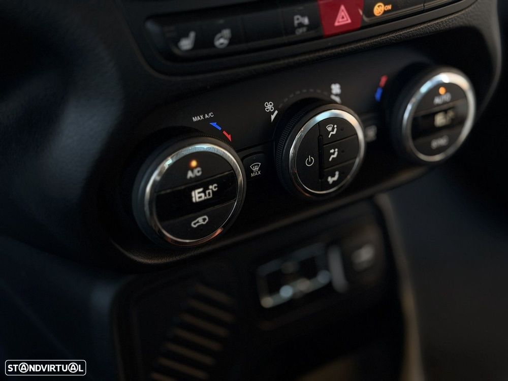 Jeep Renegade 1.6 MultiJet Opening Edition S&S - 11