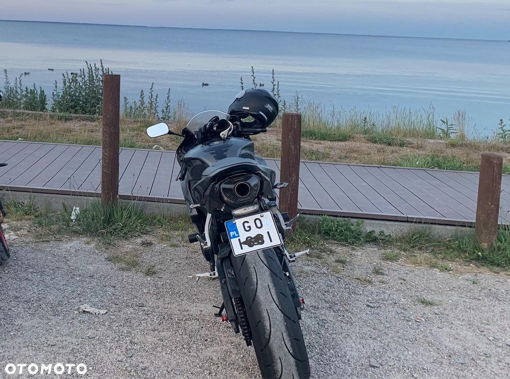 Honda CBR - 3