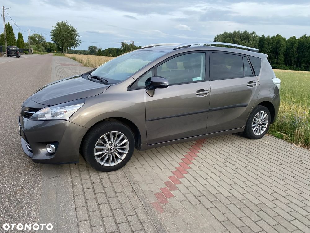 Toyota Verso 1.8 Premium EU6 - 2
