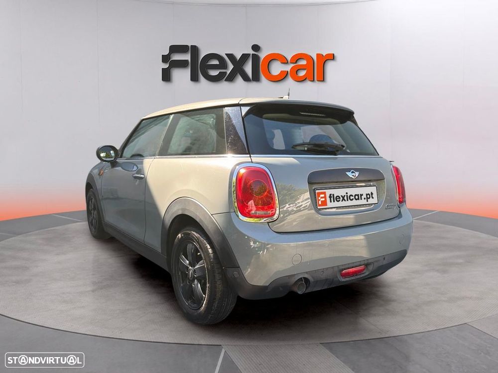 MINI 3 Portas One D - 5