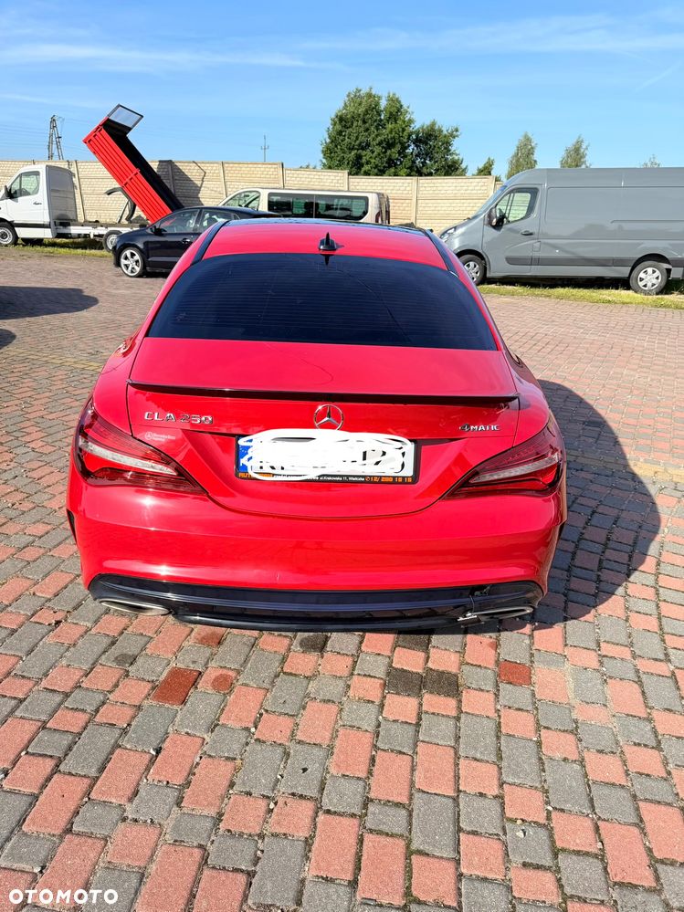Mercedes-Benz CLA 250 4-Matic - 2