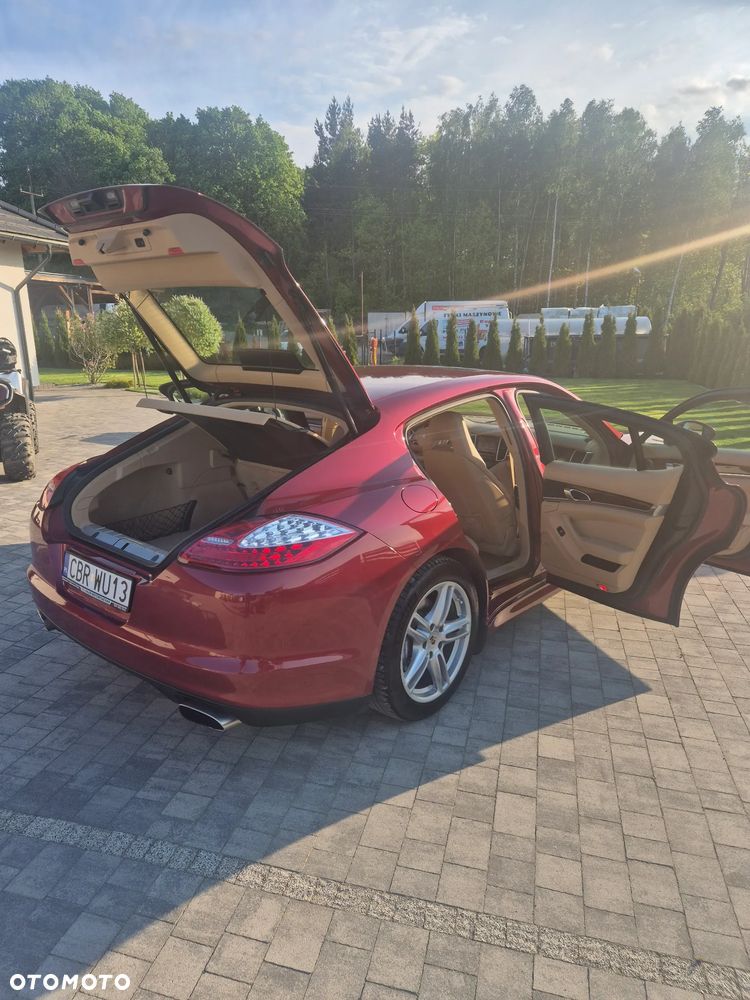 Porsche Panamera 4 PDK - 7