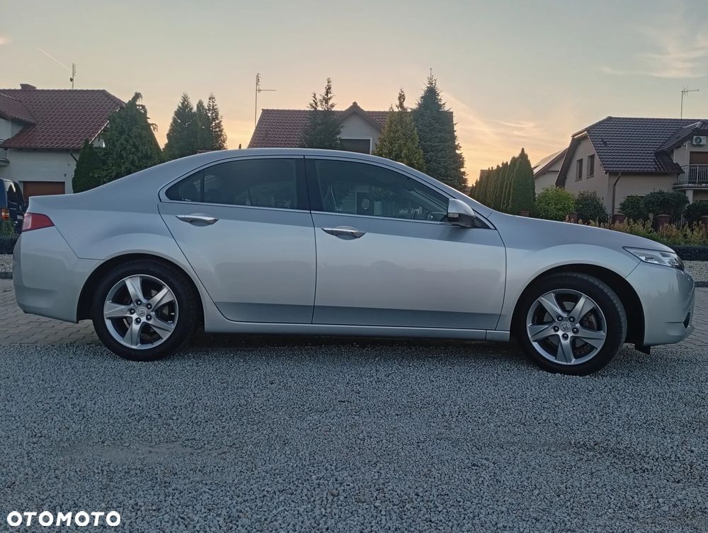 Honda Accord 2.0 Elegance 50 Jahre Edition - 4