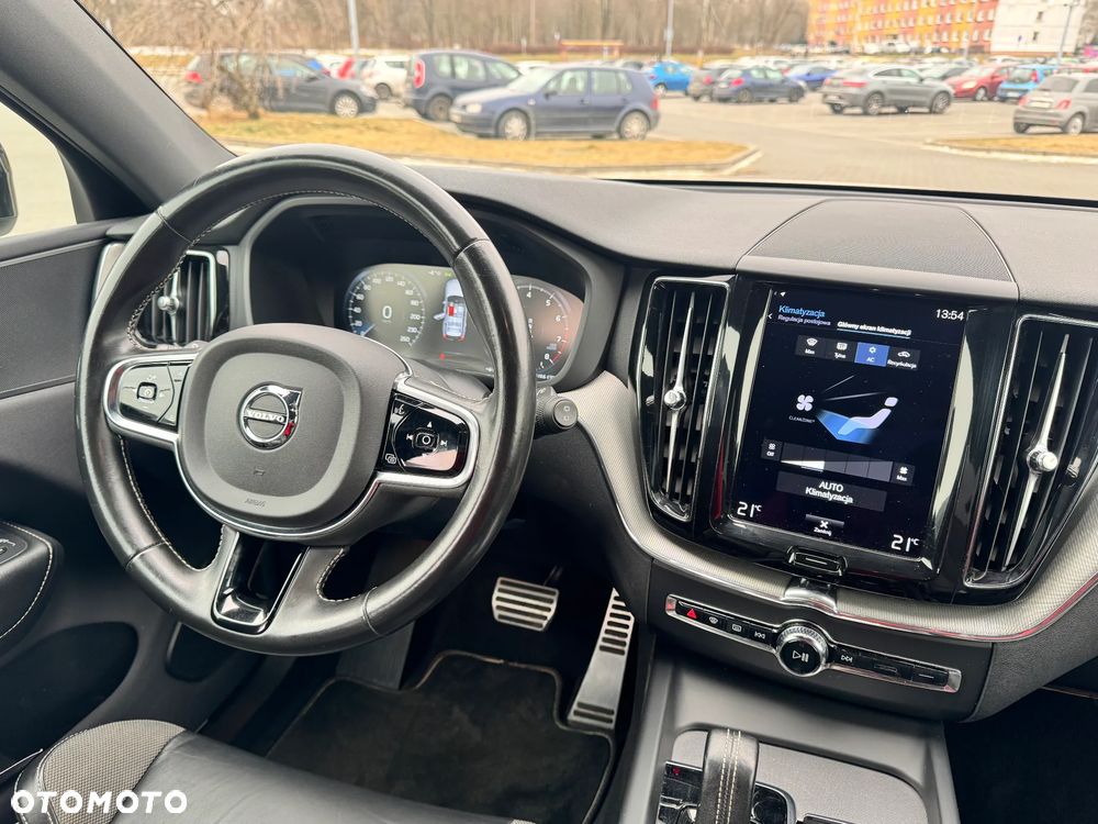 Volvo XC 60 B4 B R-Design - 17