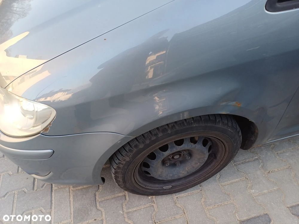 Volkswagen Touran 2.0 TDI DSG Highline - 8