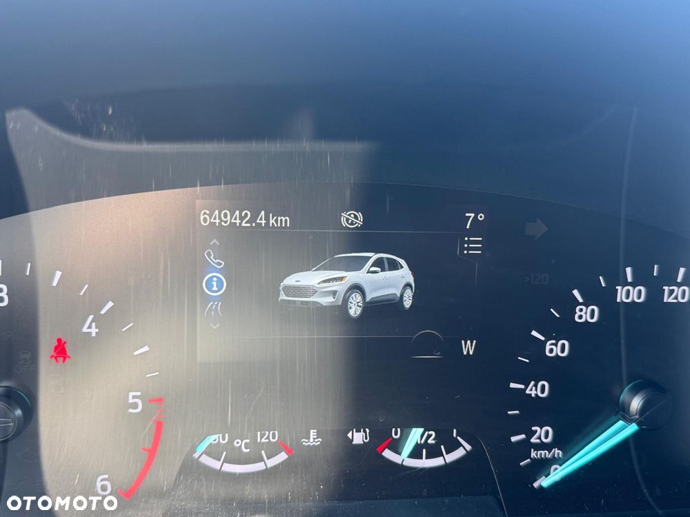 Ford Kuga 2.0 EcoBlue Hybrid TITANIUM - 12