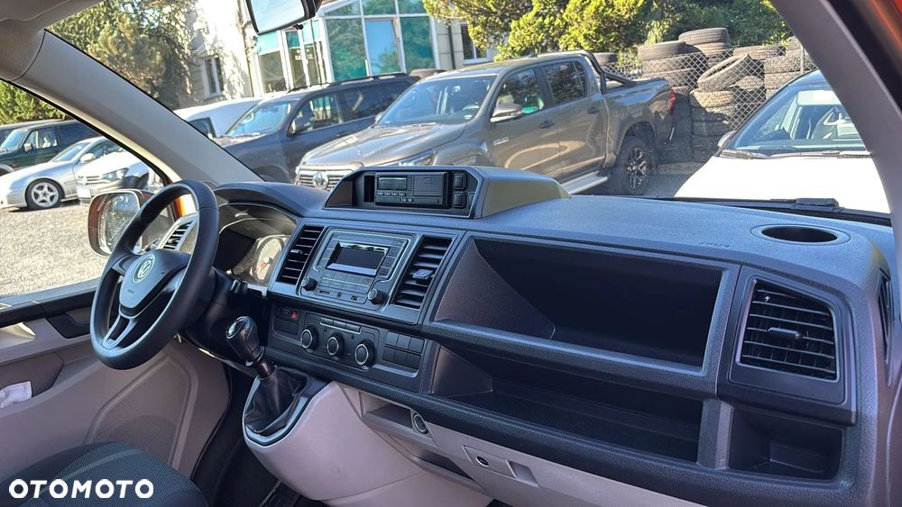 Volkswagen Transporter - 17