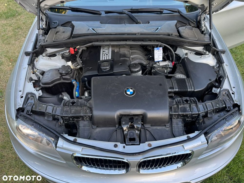 BMW Seria 1 116i - 26