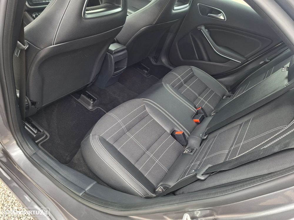 Mercedes-Benz A 180 CDI (BlueEFFICIENCY) Urban - 8