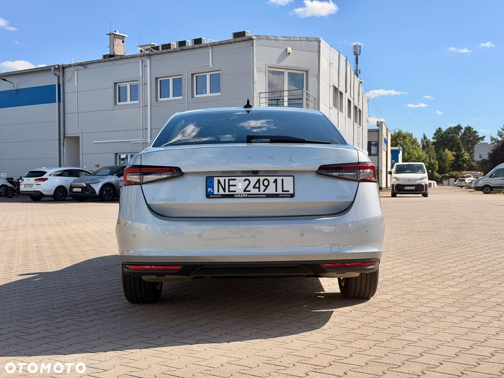 Skoda Superb 2.0 TSI 4x4 Selection DSG - 4