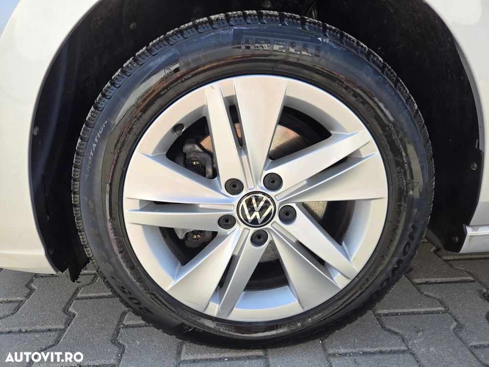 Volkswagen Golf 2.0 TDI Life - 41