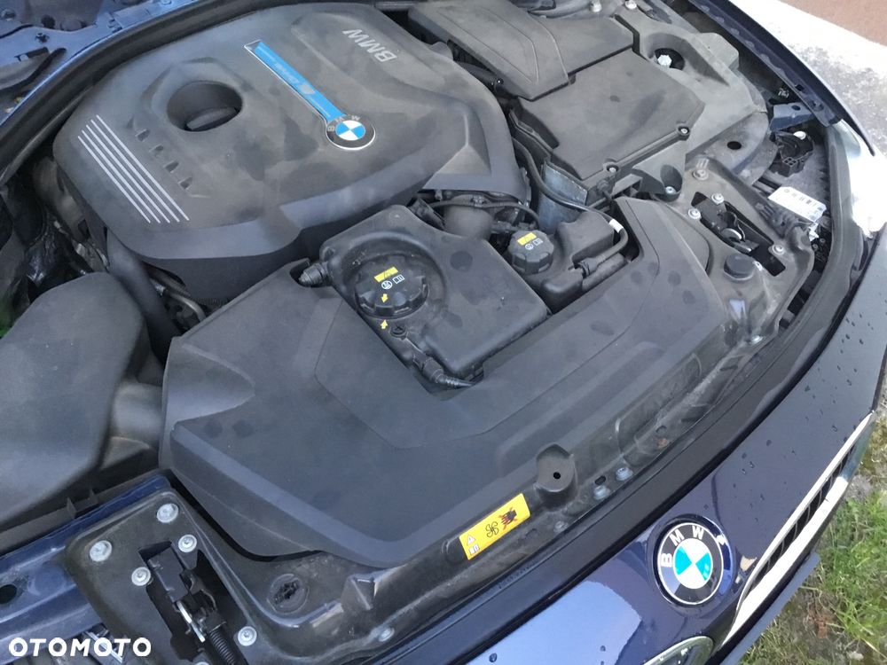 BMW Seria 3 330i GPF Luxury Line - 8