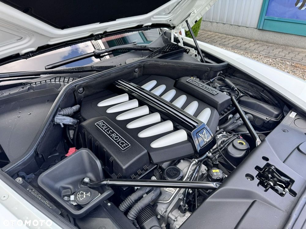 Rolls-Royce Wraith Standard - 19