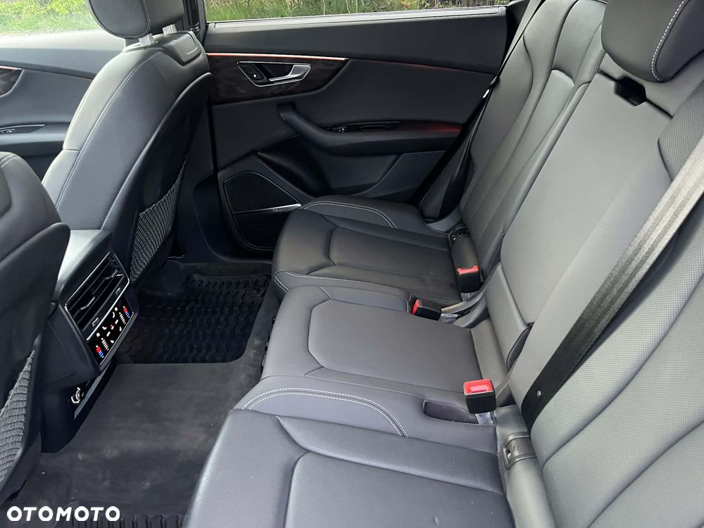 Audi Q8 - 14