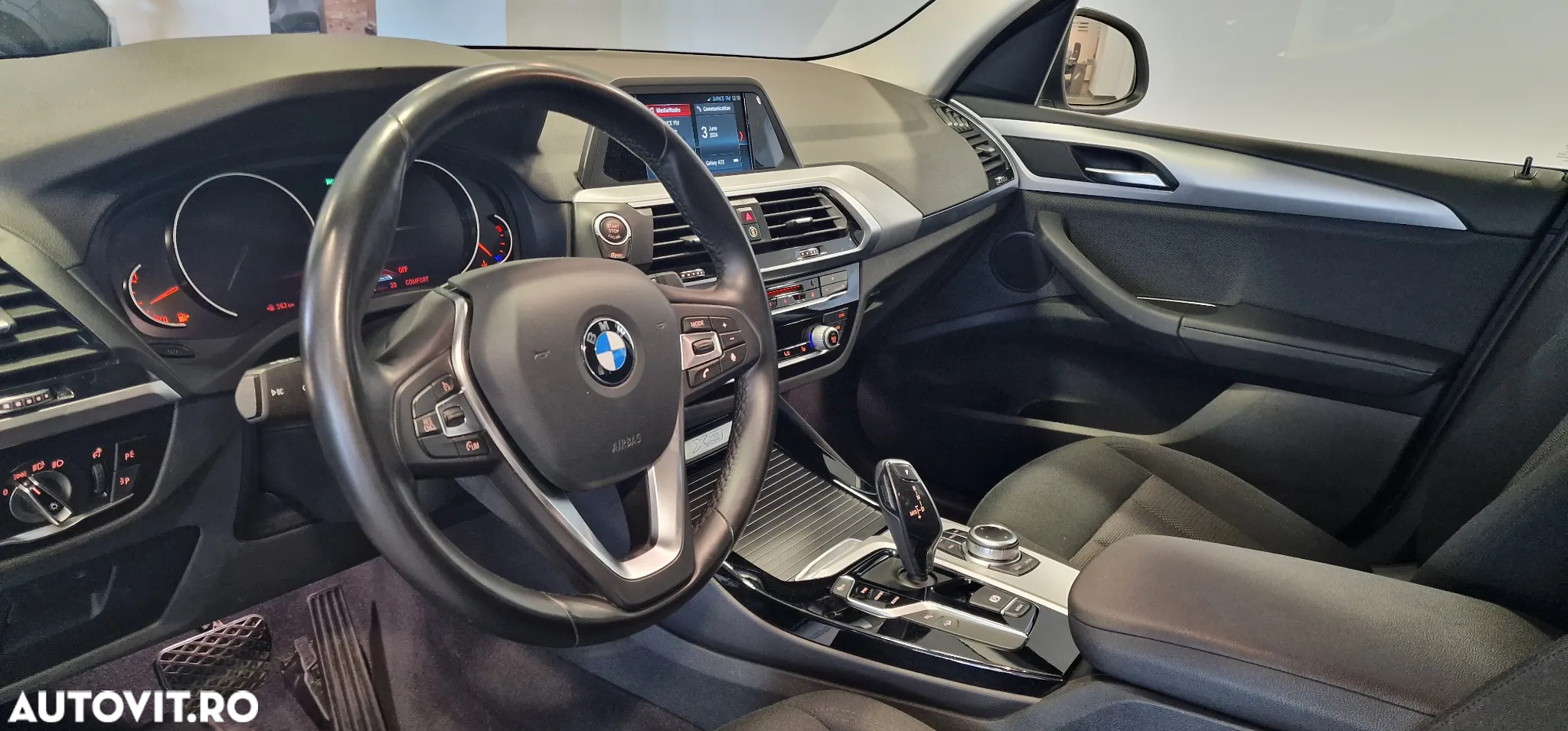 BMW X3 xDrive20i AT - 7