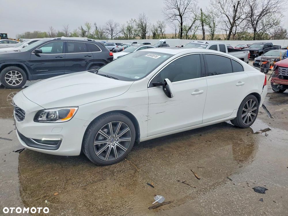 Volvo S60 - 3