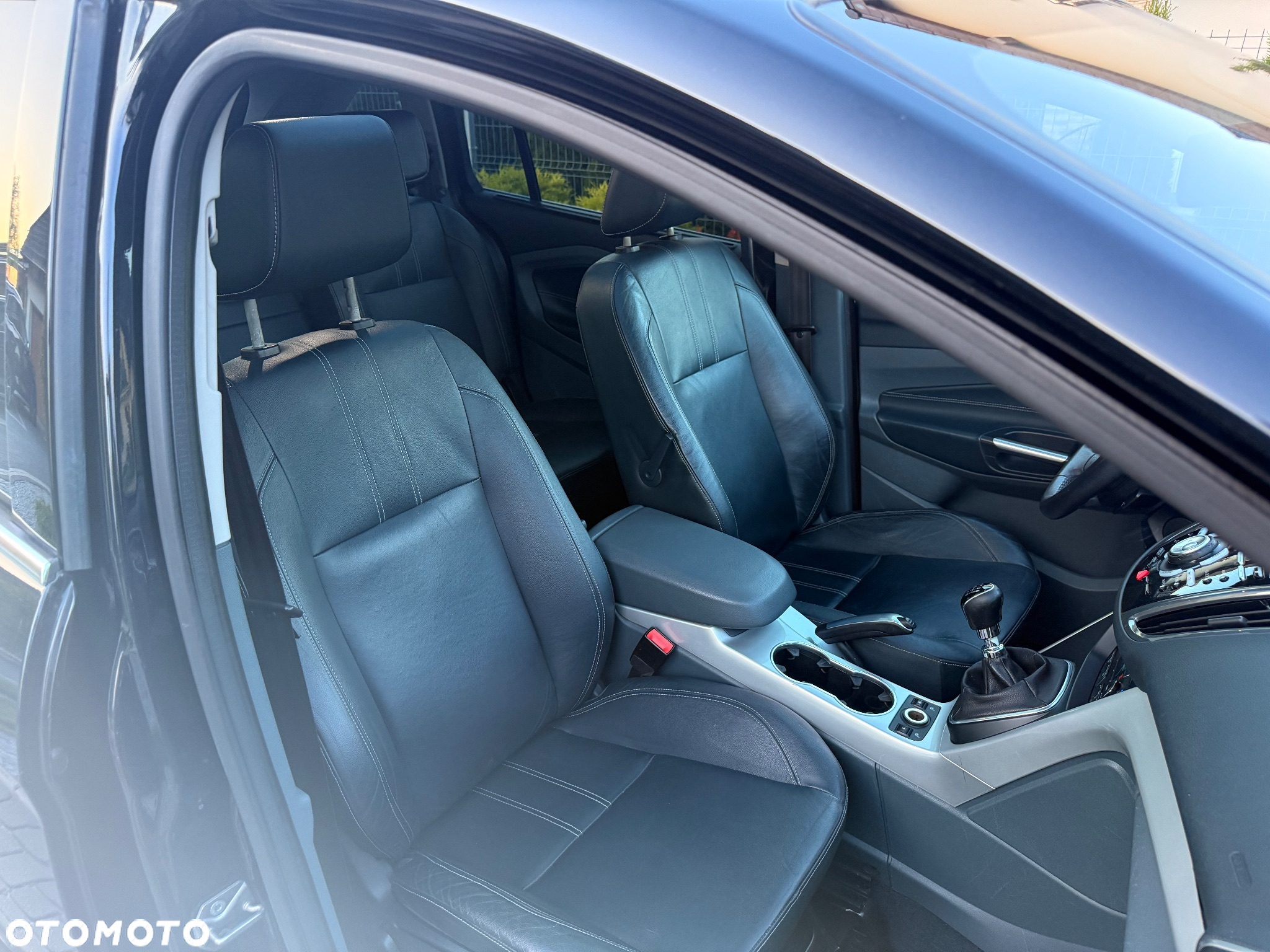 Ford Grand C-MAX - 17