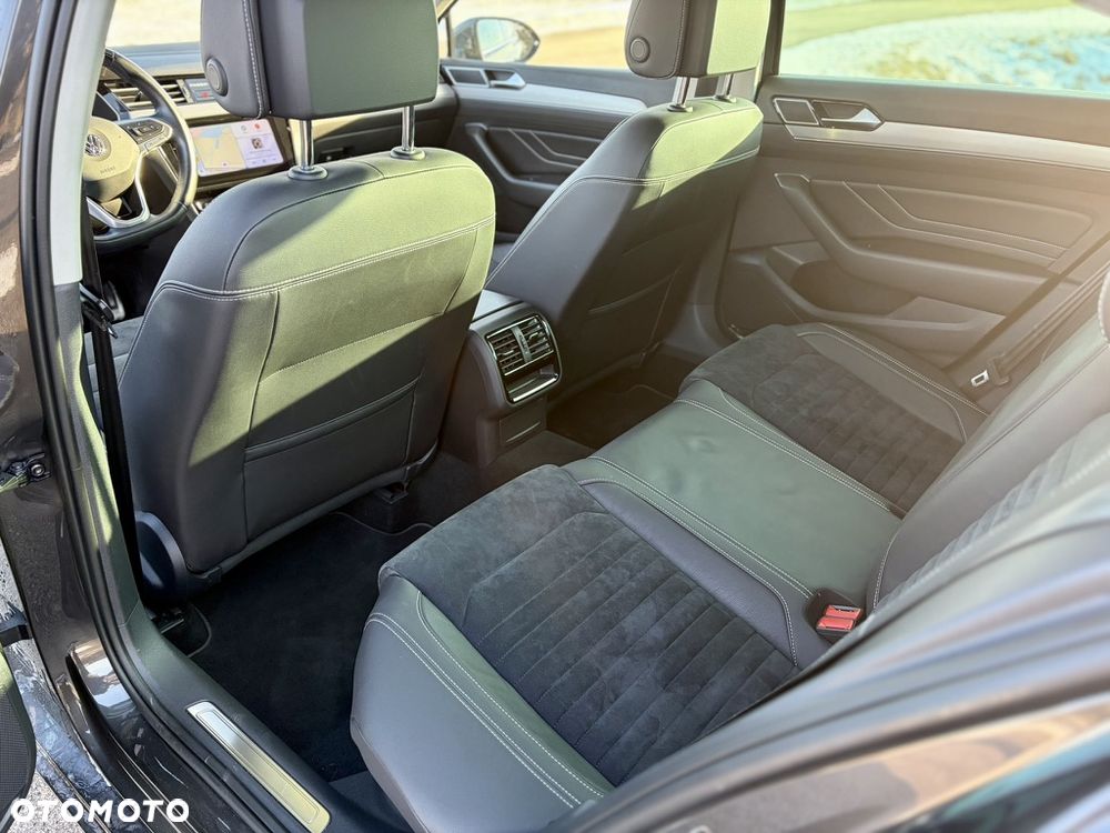 Volkswagen Passat 2.0 TSI Elegance DSG - 7